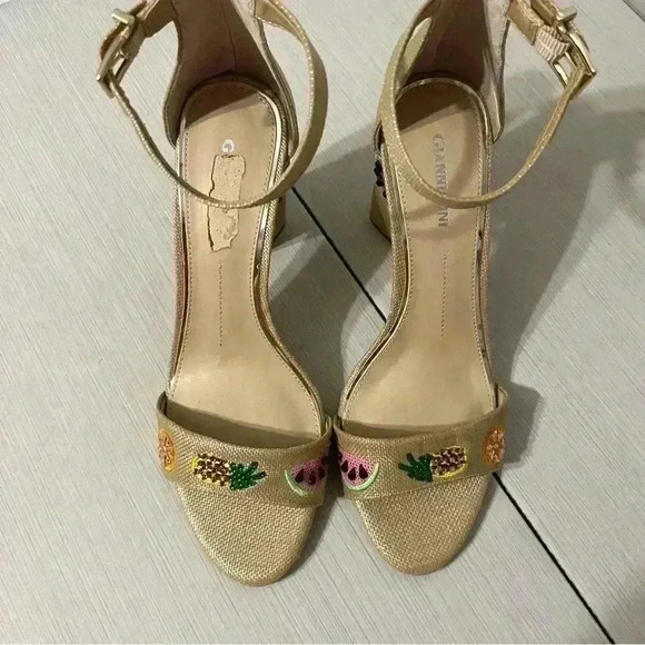 Gianni Bini Joenahtwo Natural Straw Fruit Embellished Block Heel Sandals Summer - Picture 3 of 16